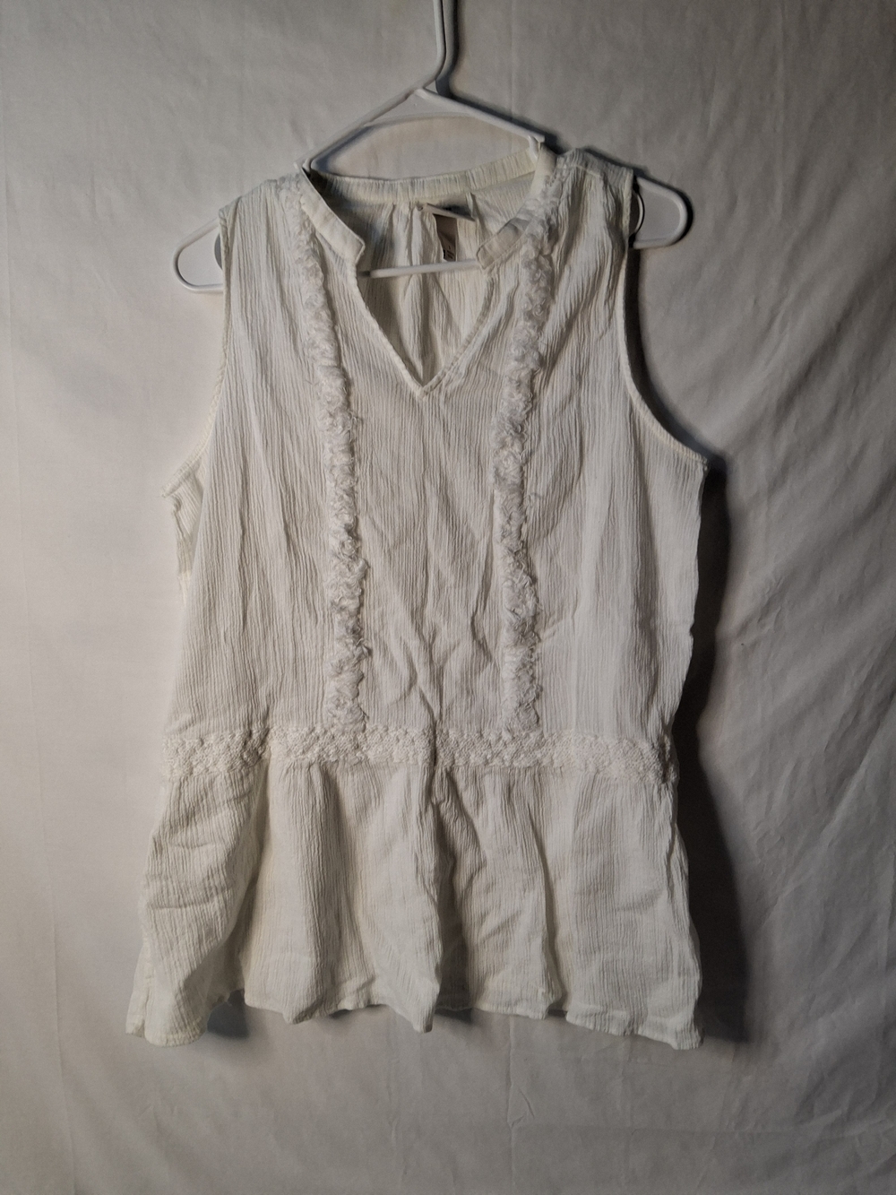 Knox Rose Ivory Sleeveless Peplum Camisole